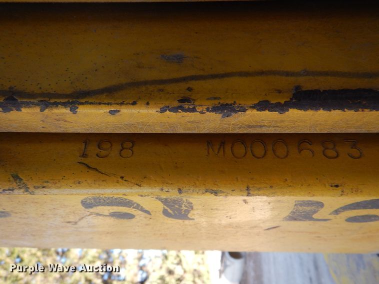 image for item II9842 Clark forklift mast