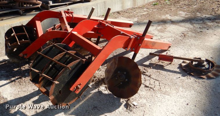 image for item II9844 (2) rolling baskets