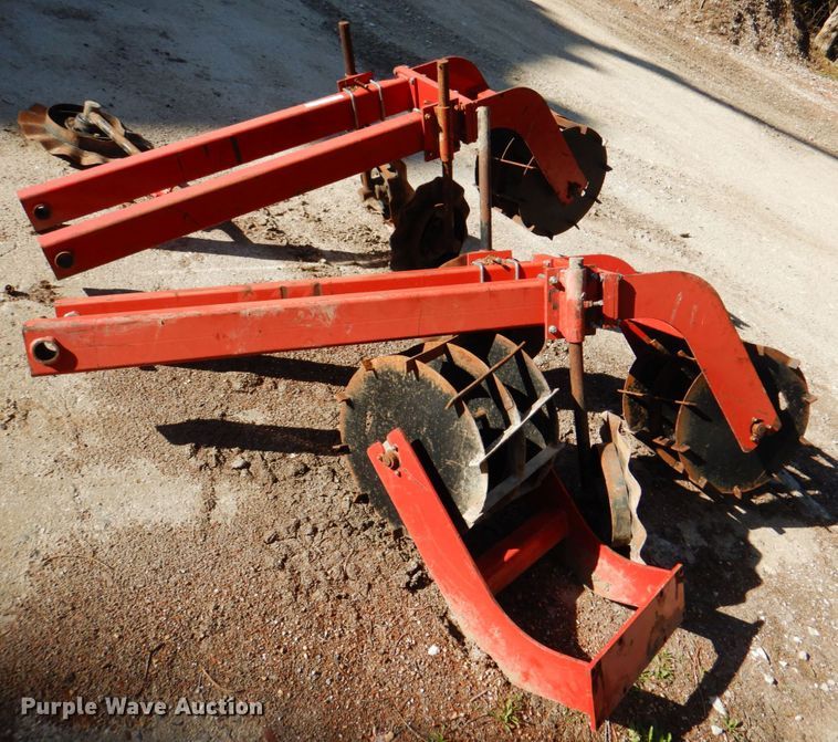 image for item II9844 (2) rolling baskets