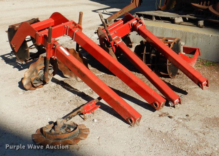 image for item II9844 (2) rolling baskets