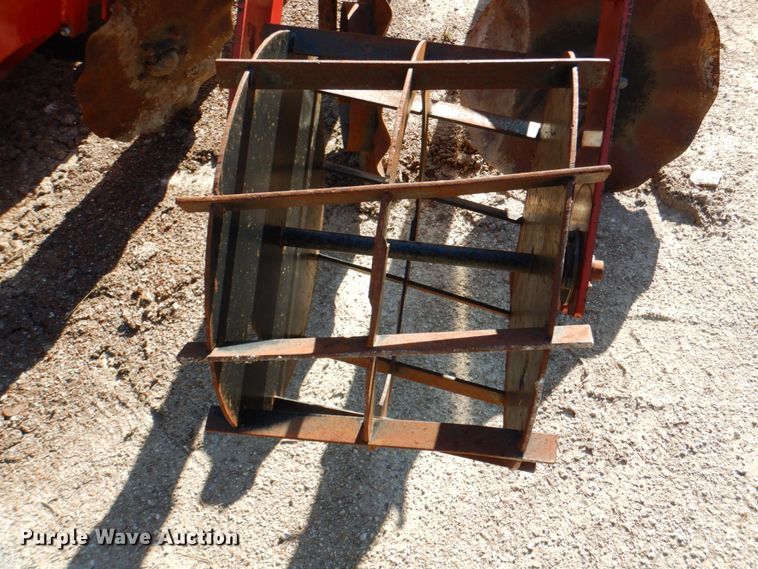 image for item II9844 (2) rolling baskets