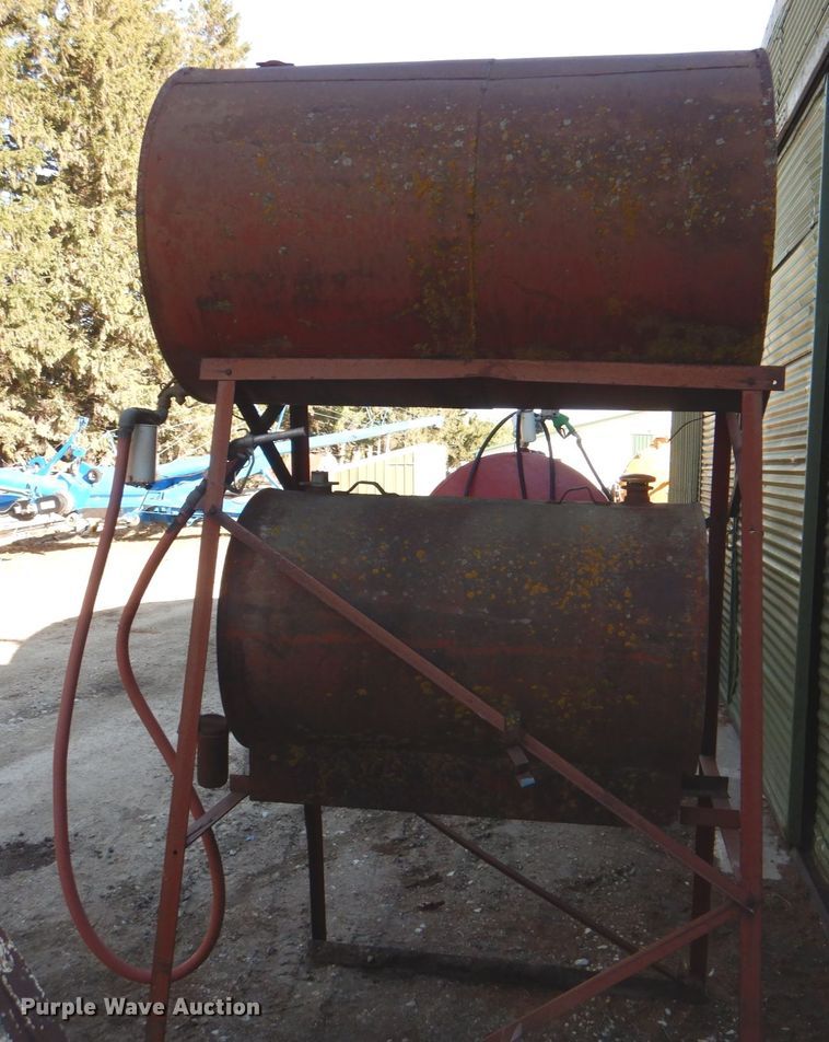 image for item II9845 (2) fuel tanks