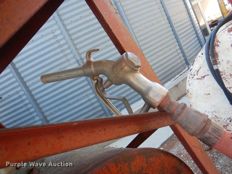 image for item II9845 (2) fuel tanks