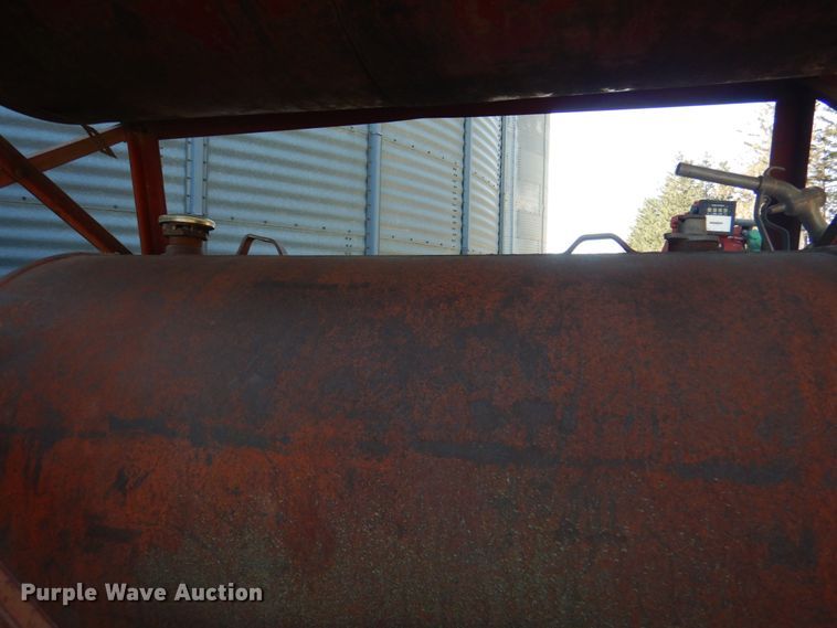 image for item II9845 (2) fuel tanks