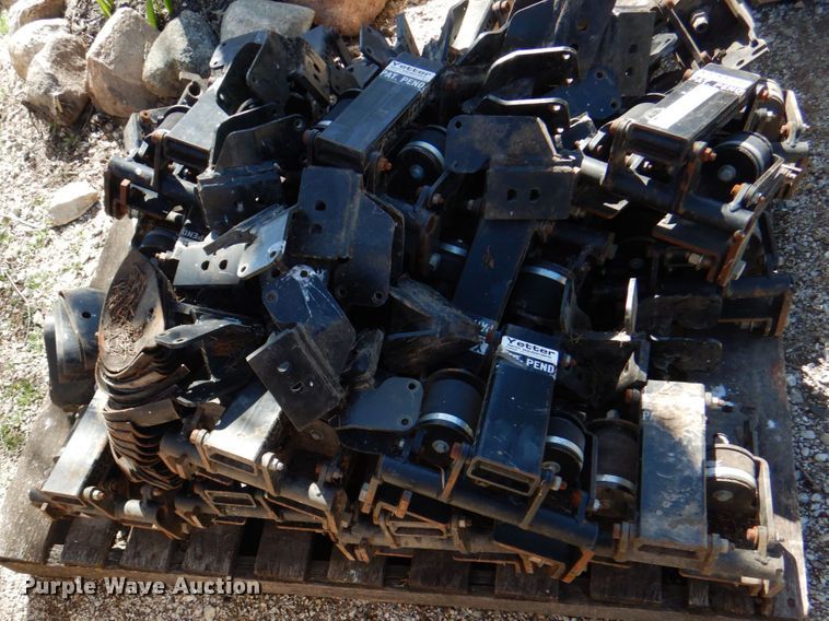 image for item II9852 (24) row cleaner mounts