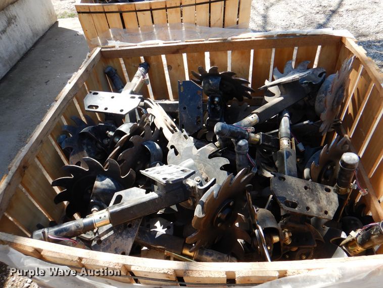 image for item II9854 (24) Yetter row cleaners