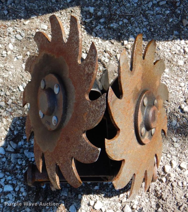 image for item II9856 (24) Yetter row cleaners