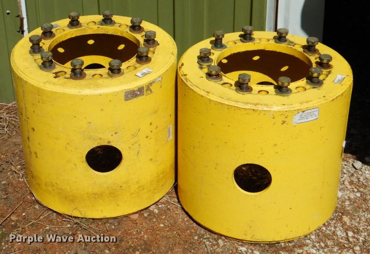 image for item II9857 John Deere 4940/4930 rear straddle duals and hubs