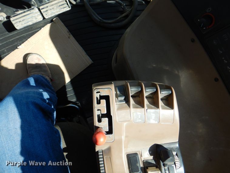 image for item II9873 1997 John Deere 8400  tractor