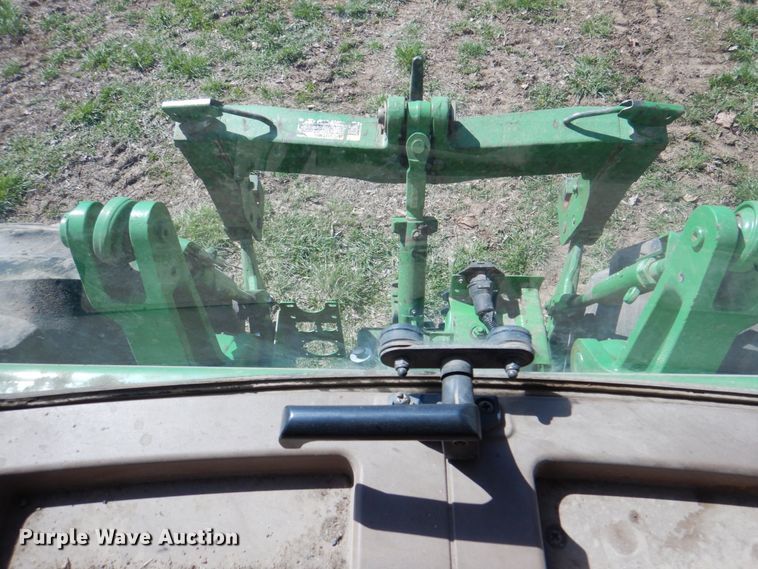 image for item II9873 1997 John Deere 8400  tractor