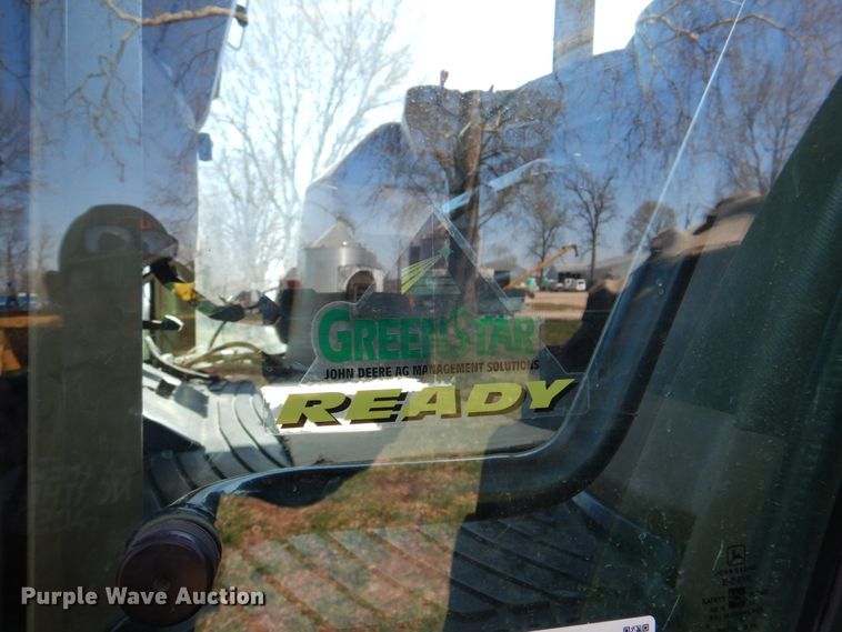 image for item II9873 1997 John Deere 8400  tractor