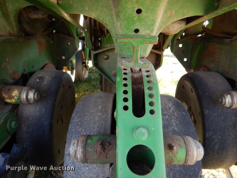 image for item II9876 John Deere 1780  planter