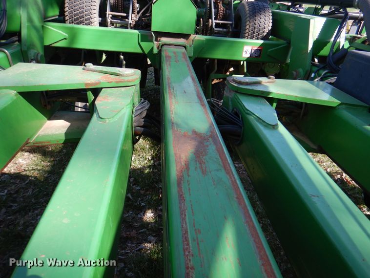 image for item II9876 John Deere 1780  planter