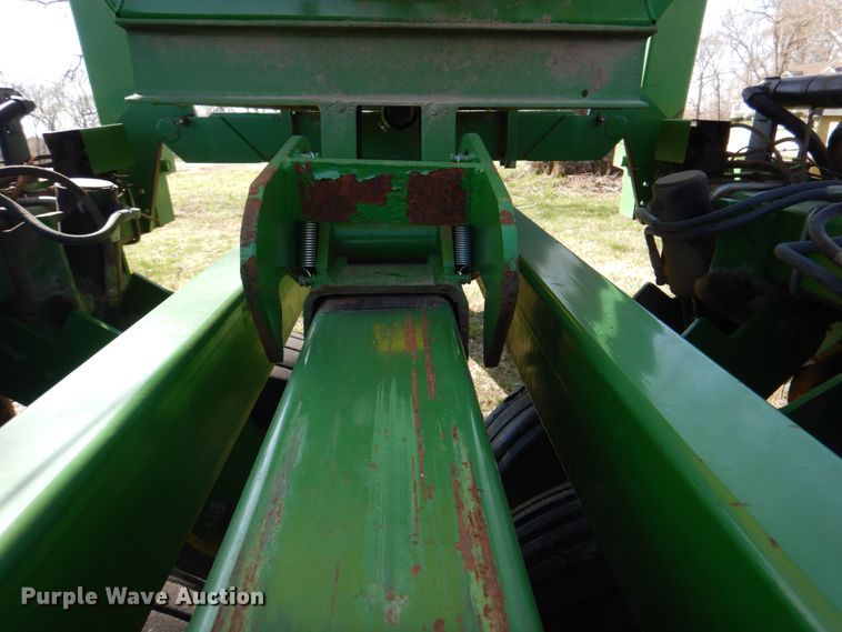 image for item II9876 John Deere 1780  planter