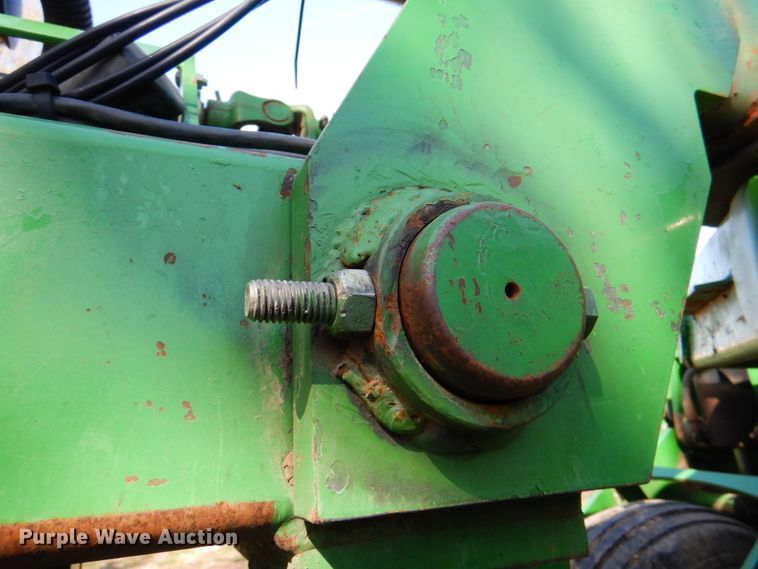 image for item II9876 John Deere 1780  planter