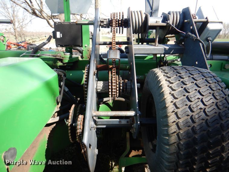 image for item II9876 John Deere 1780  planter