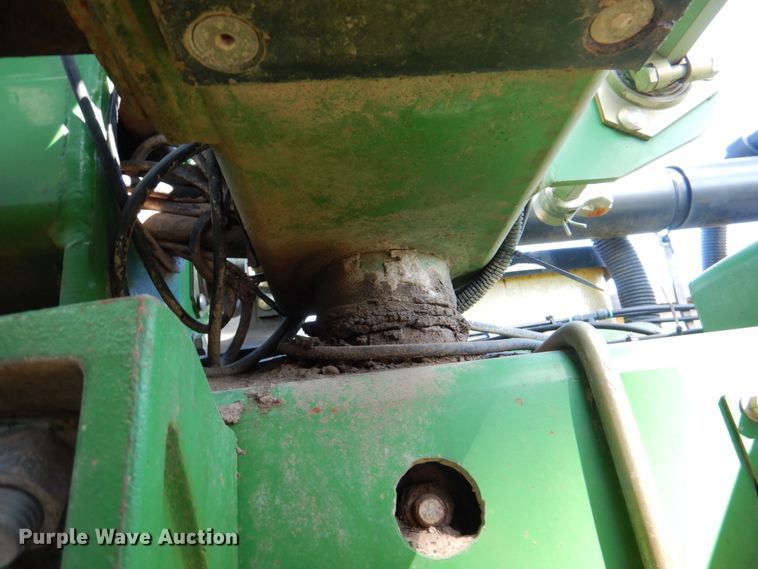 image for item II9876 John Deere 1780  planter