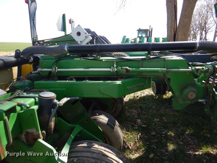 image for item II9876 John Deere 1780  planter