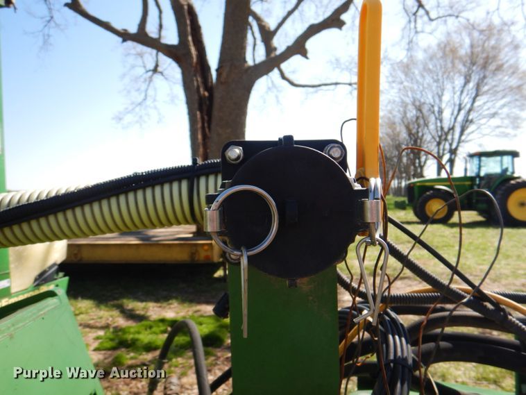 image for item II9876 John Deere 1780  planter