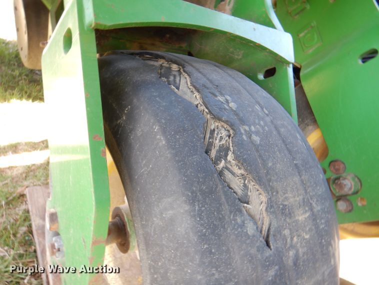 image for item II9876 John Deere 1780  planter