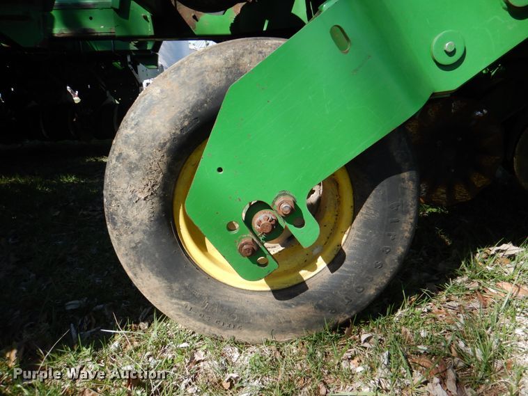 image for item II9876 John Deere 1780  planter