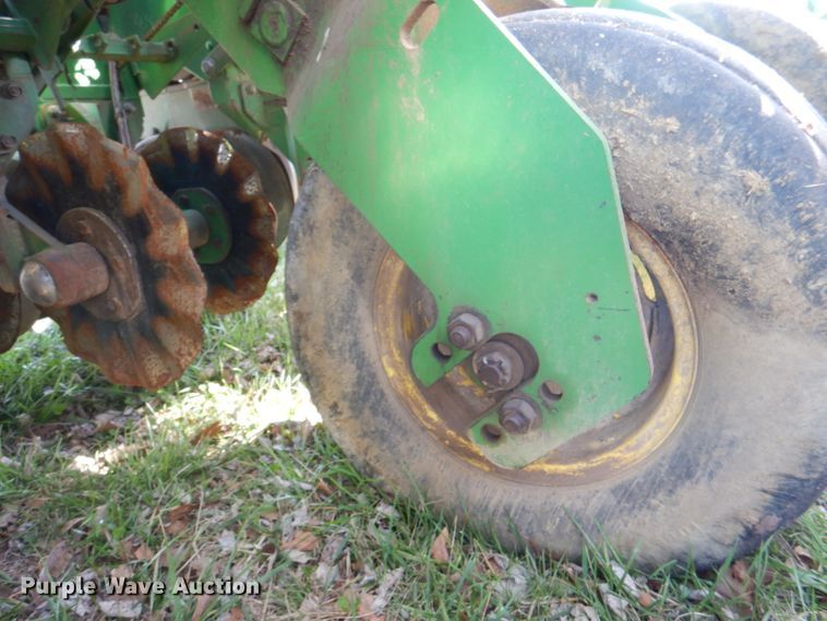 image for item II9876 John Deere 1780  planter