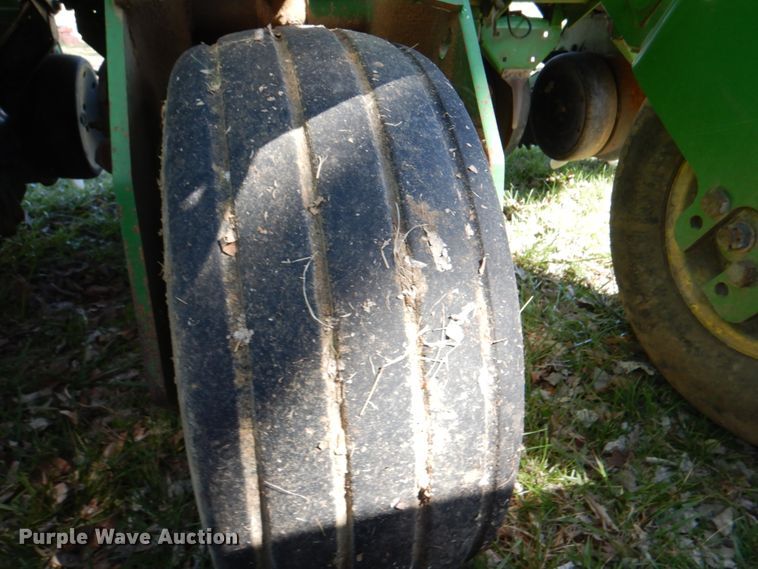 image for item II9876 John Deere 1780  planter