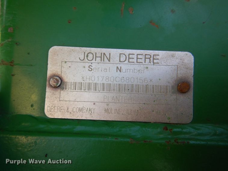 image for item II9876 John Deere 1780  planter