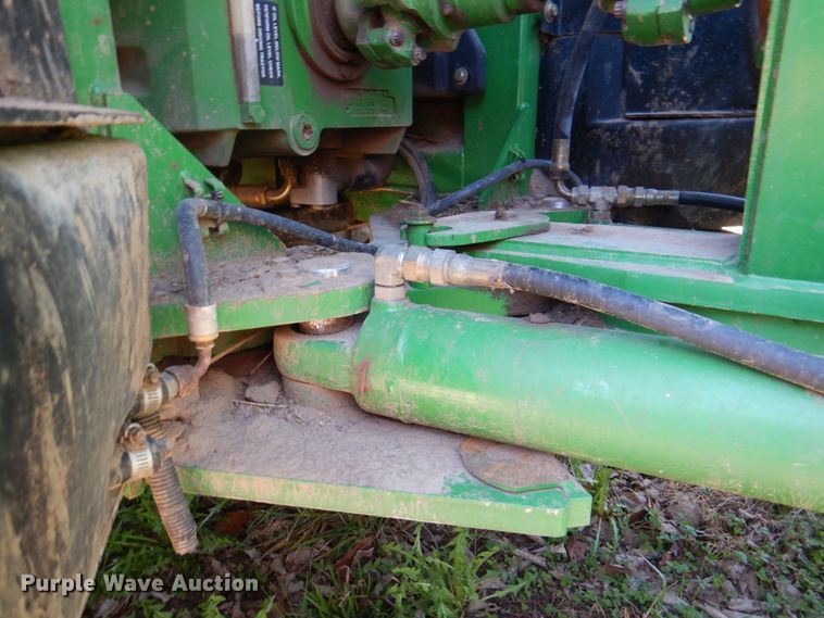 image for item II9877 2001 John Deere 9100  4WD tractor