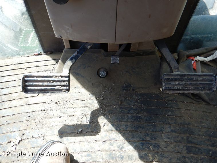 image for item II9877 2001 John Deere 9100  4WD tractor