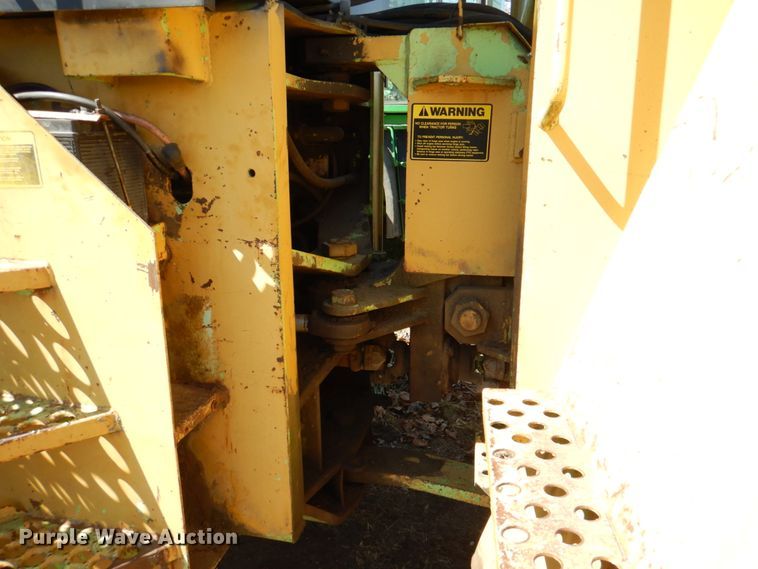 image for item II9878 1980 Steiger Panther III PTA325  4WD tractor