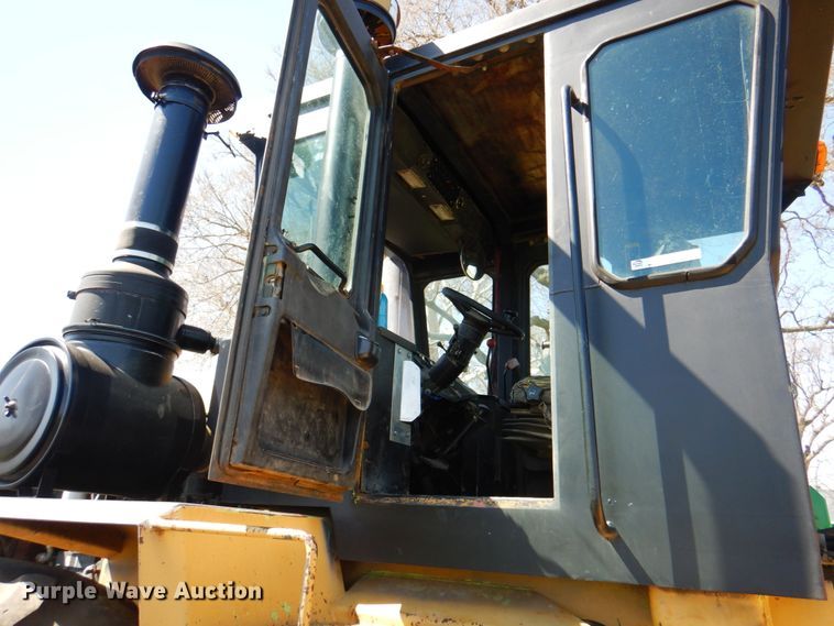 image for item II9878 1980 Steiger Panther III PTA325  4WD tractor