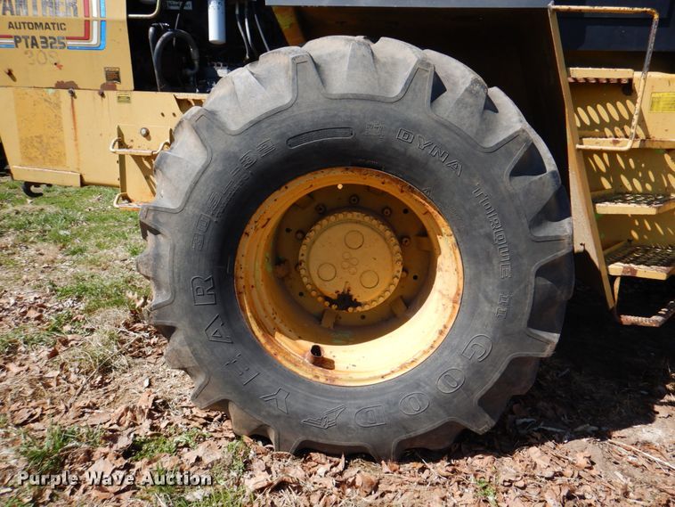 image for item II9878 1980 Steiger Panther III PTA325  4WD tractor