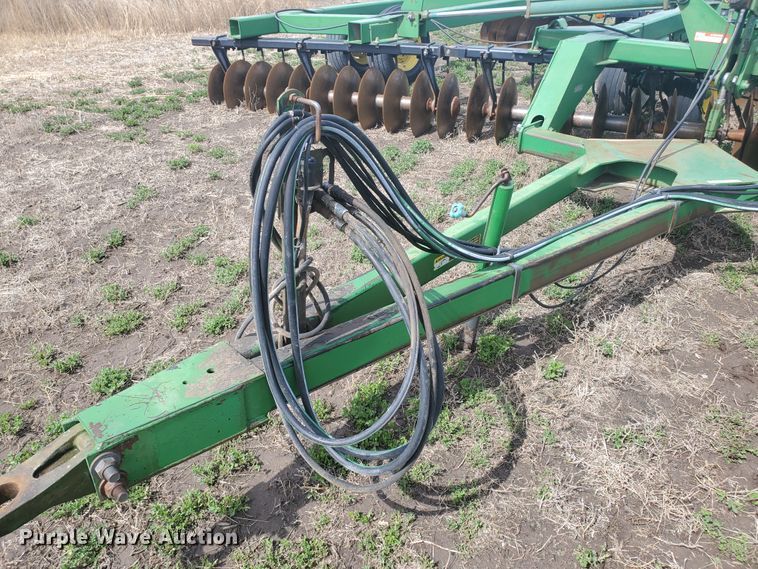 image for item IL9025 John Deere 630  disk
