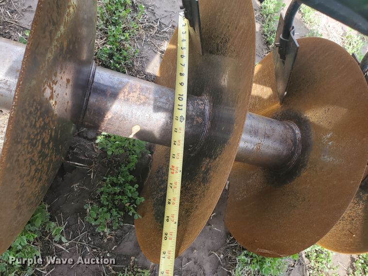 image for item IL9025 John Deere 630  disk