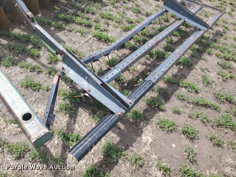 image for item IL9025 John Deere 630  disk