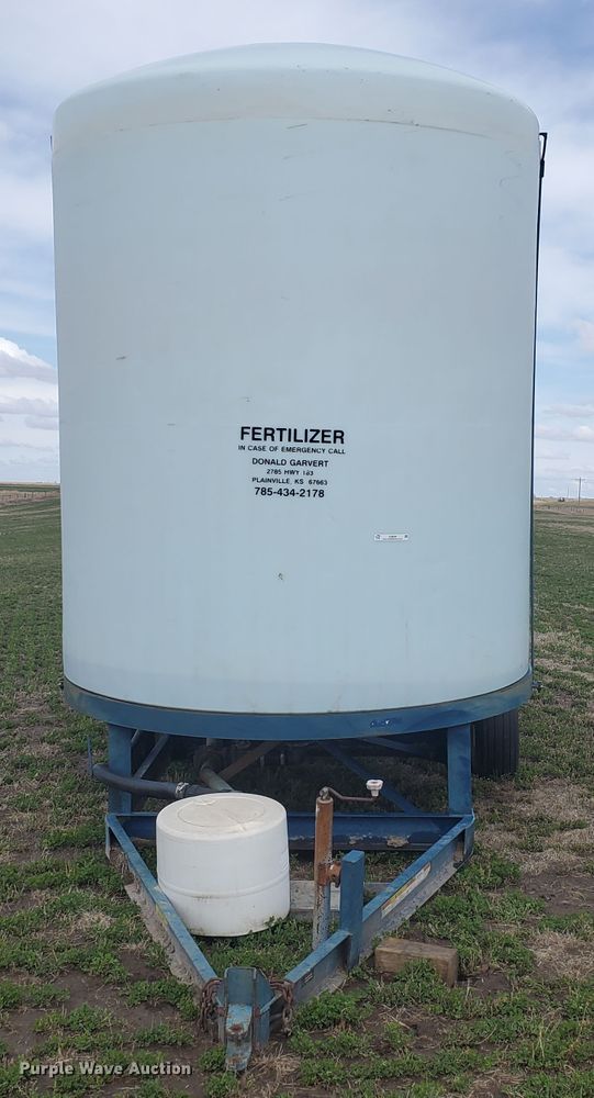 image for item IL9026 Skiles Industries CB-TT 6000  tank trailer