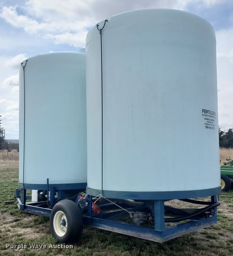 image for item IL9026 Skiles Industries CB-TT 6000  tank trailer