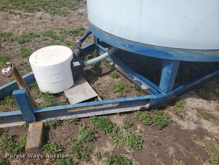 image for item IL9026 Skiles Industries CB-TT 6000  tank trailer