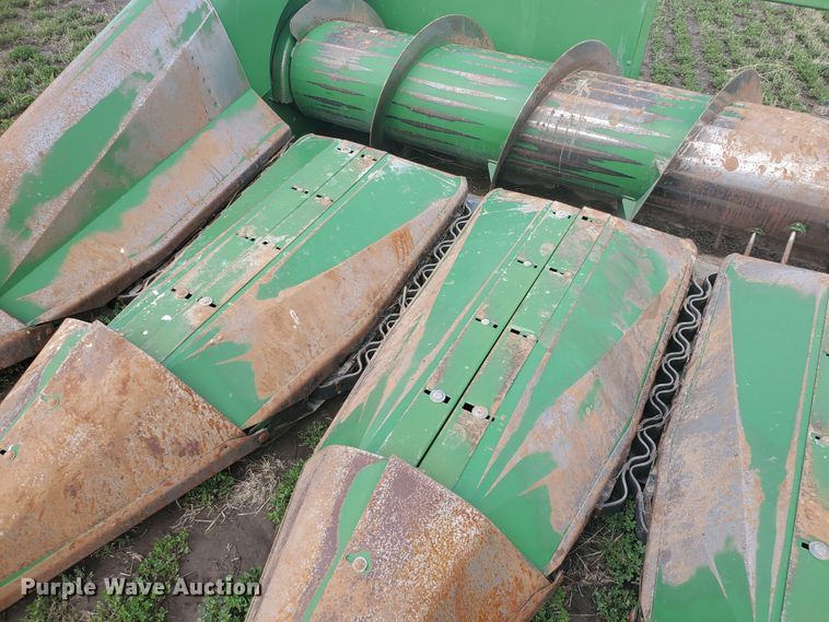 image for item IL9028 John Deere 653A  all-crop head