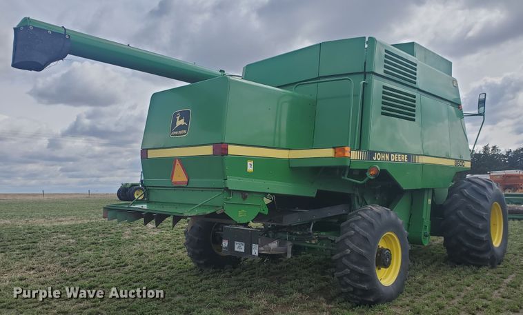 image for item IL9029 1992 John Deere 9600  RWA combine