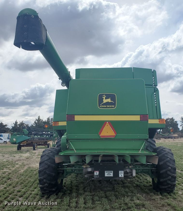 image for item IL9029 1992 John Deere 9600  RWA combine