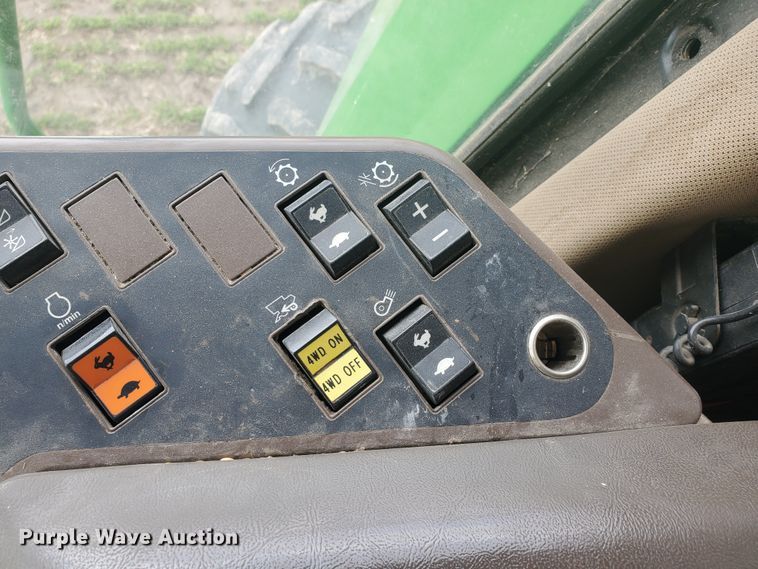 image for item IL9029 1992 John Deere 9600  RWA combine