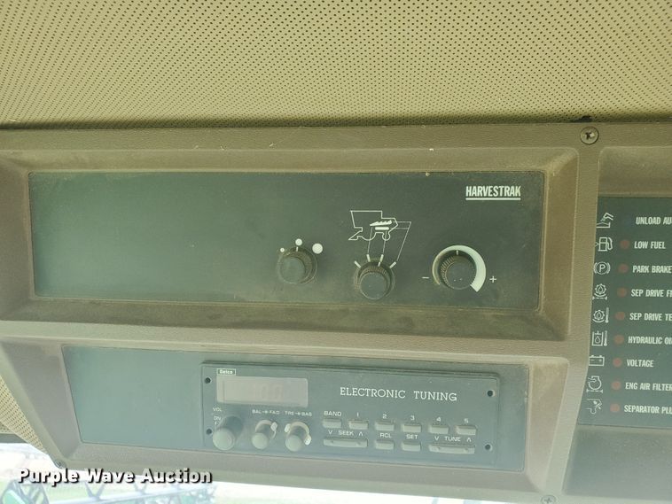 image for item IL9029 1992 John Deere 9600  RWA combine