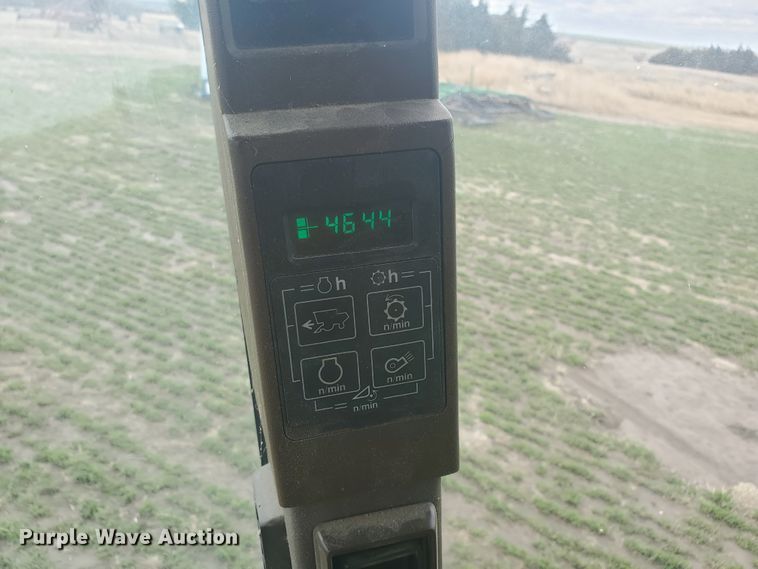 image for item IL9029 1992 John Deere 9600  RWA combine