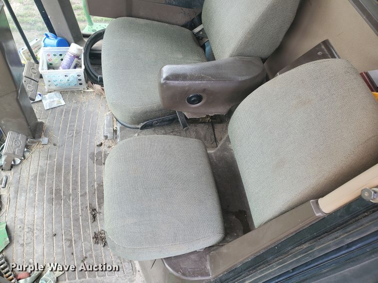 image for item IL9029 1992 John Deere 9600  RWA combine