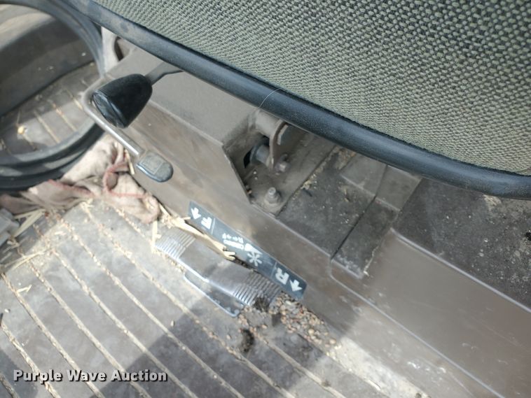 image for item IL9029 1992 John Deere 9600  RWA combine