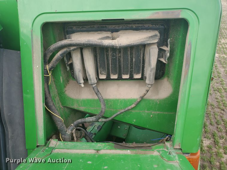 image for item IL9029 1992 John Deere 9600  RWA combine