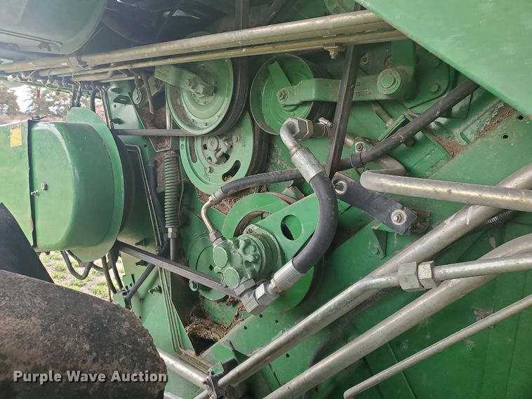 image for item IL9029 1992 John Deere 9600  RWA combine