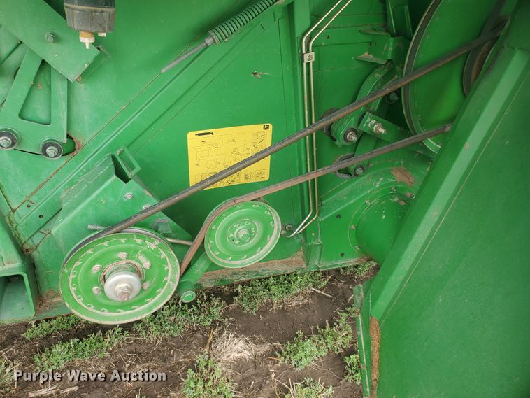 image for item IL9029 1992 John Deere 9600  RWA combine